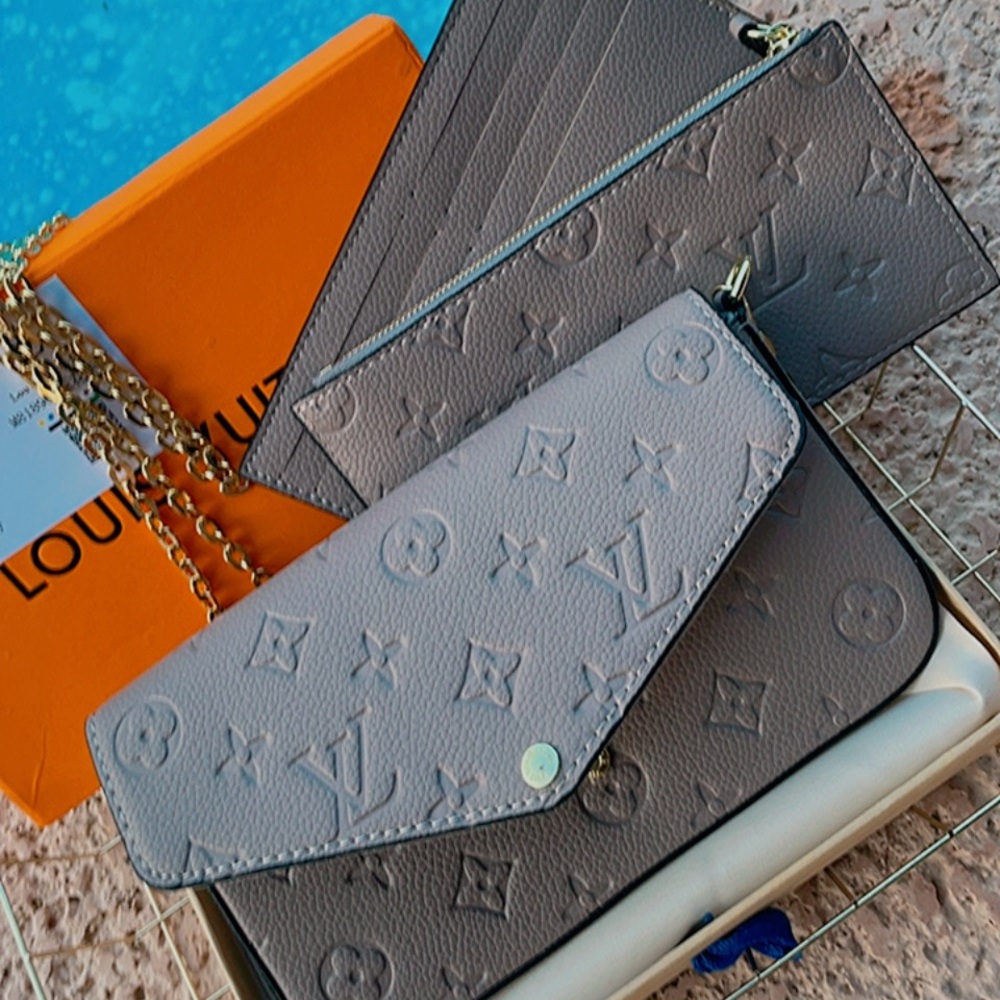 Crossbody bag